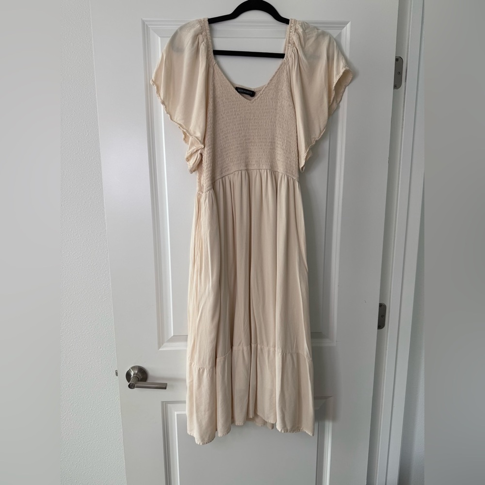 Elegant Cream Women's Dress